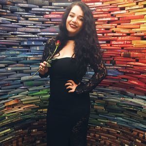 Meet your Posher, Gabi